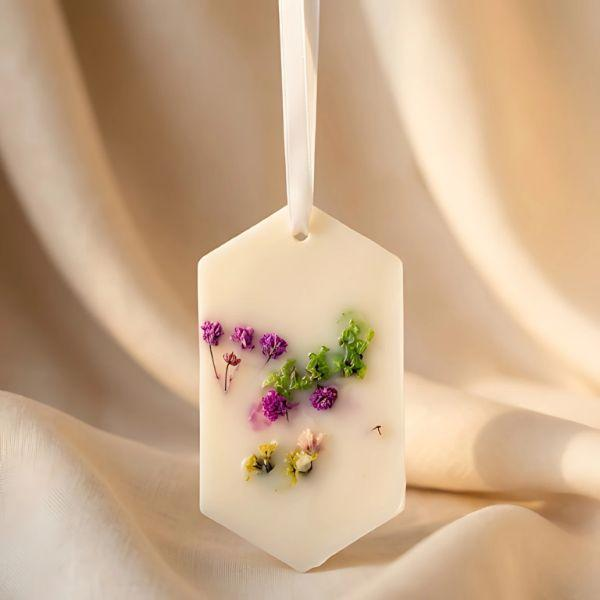 Handmade Herbisoule botanical wax sachet with dried flowers